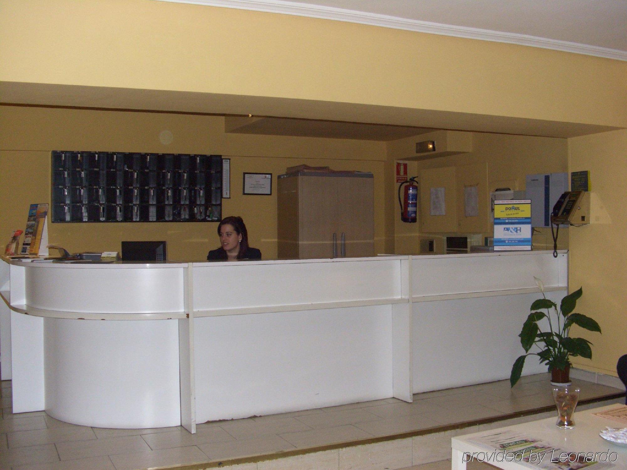 Euromadrid Hostel Екстериор снимка