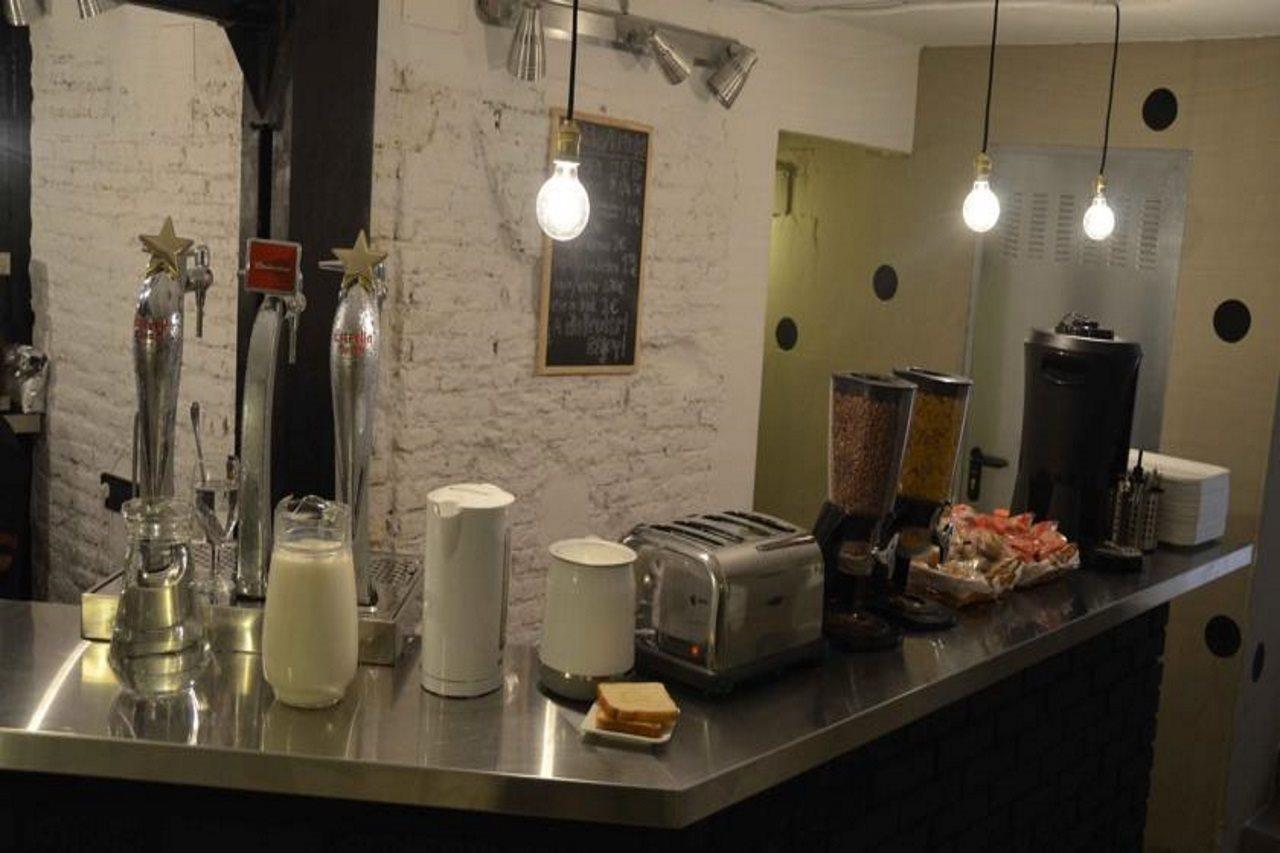 Euromadrid Hostel Екстериор снимка