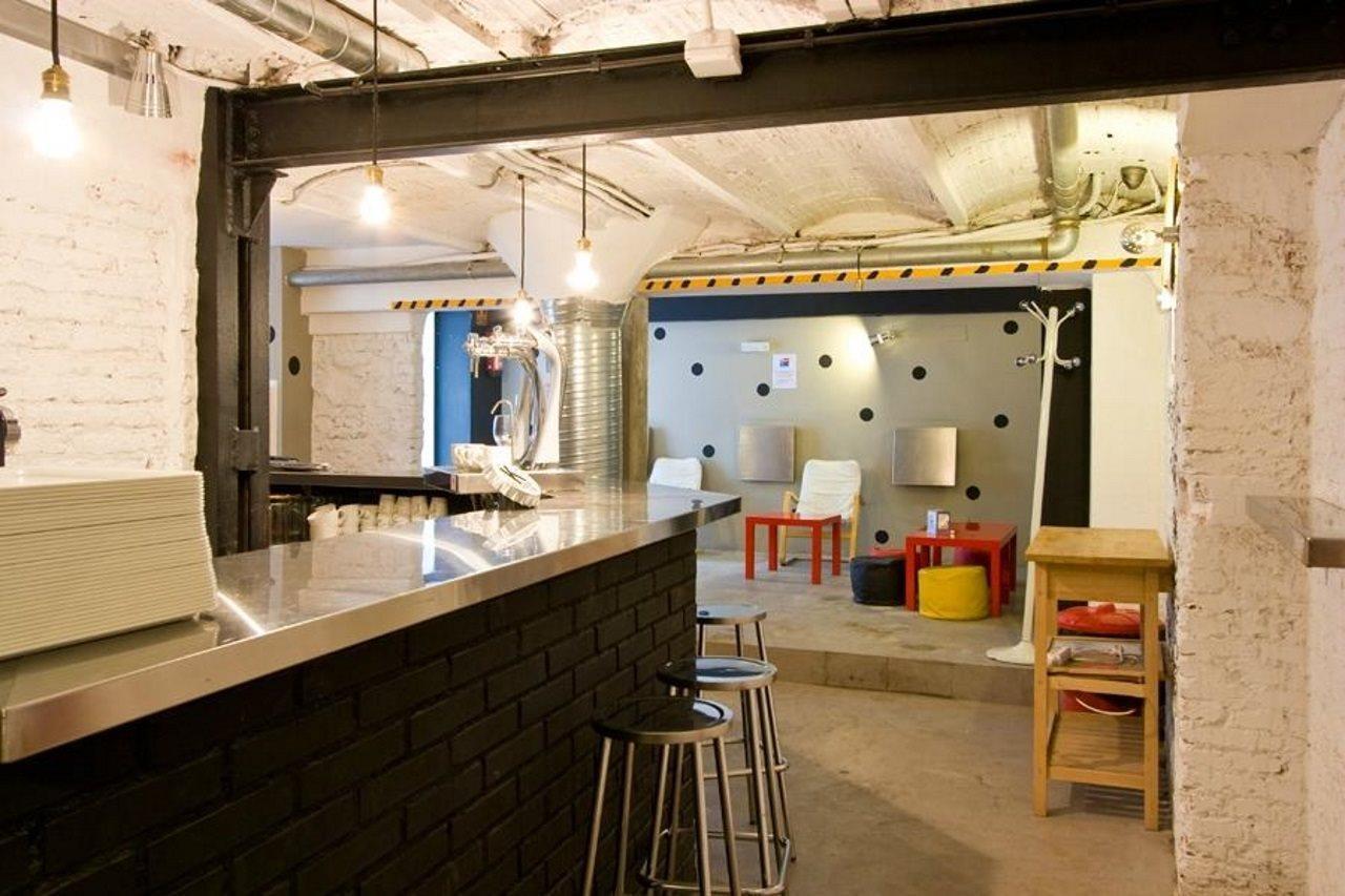 Euromadrid Hostel Екстериор снимка